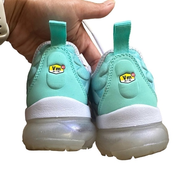 Nike Air VaporMax Plus in Psychic Pink / Light thistle / aurora green Size 5 - Picture 6 of 8